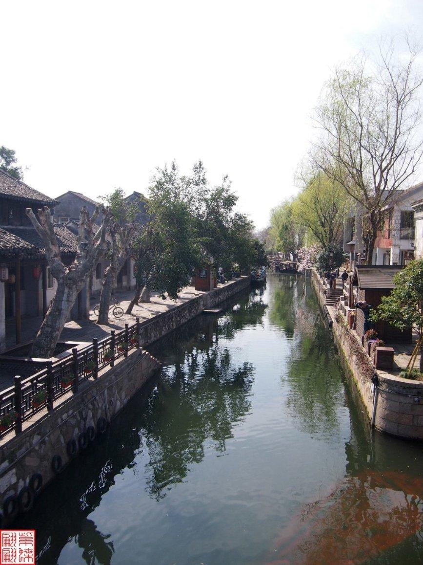 湖南郴州：高椅岭碧水丹霞茶绿樱红